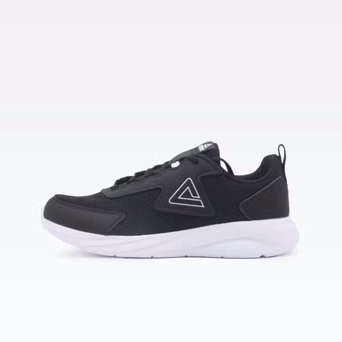 Walking Shoes Black/White