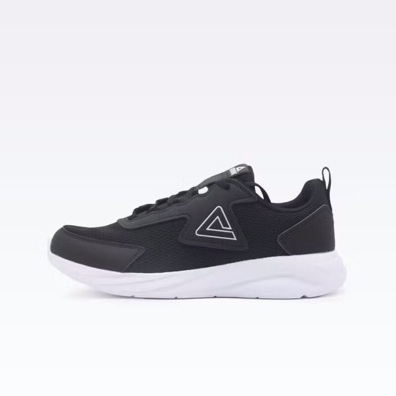 Walking Shoes Black/White